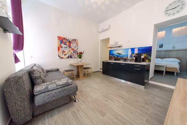 Apartment Mila Adria Zadar Bagian luar foto